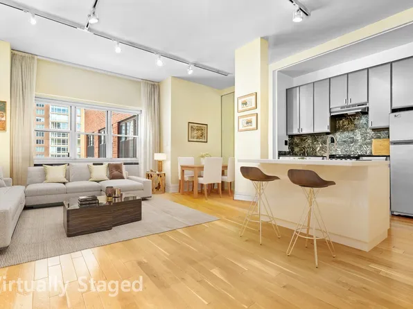 251 East 51st Street image 1 of 11
