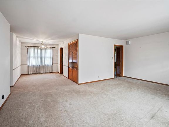 3rd image of 10310 New Jersey St