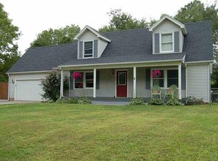 1332 S Sandstone Creek Rd, Jackson, MI 49201