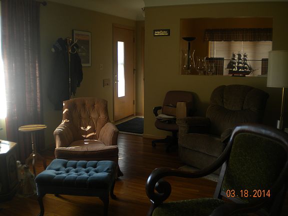 Living Room & Front Entry