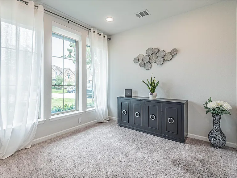1618 Clover Ct — Photo 40
