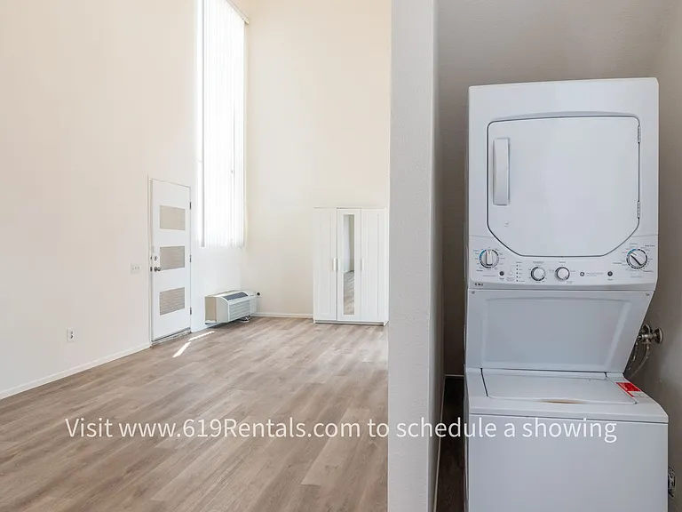 2084 Kettner Blvd #35 — Photo 9