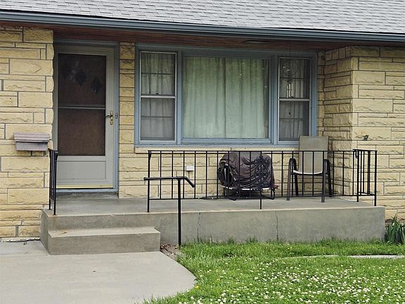 2nd image of 3100 Sewell St