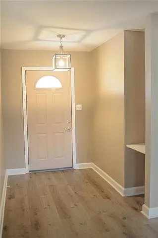 322 Valencia Dr — Photo 3