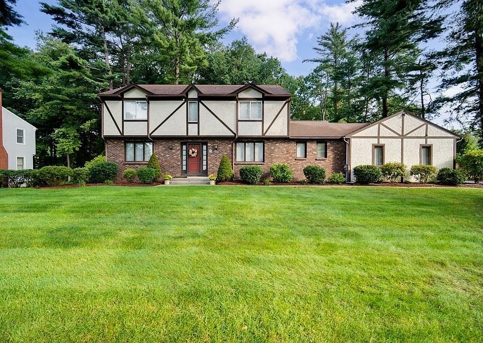 1st image of 70 Canterbury Ln