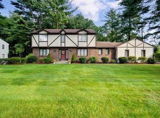 70 Canterbury Ln, Longmeadow, MA 01106
