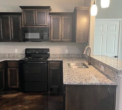 5th image of 1842 Investors Ave