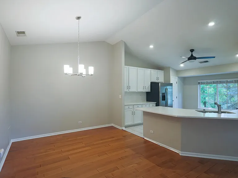 2436 Madiera Ln — Photo 5