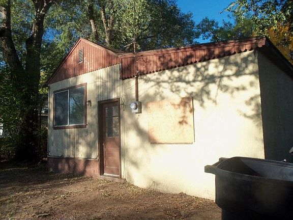 2nd image of 806 S 8th St