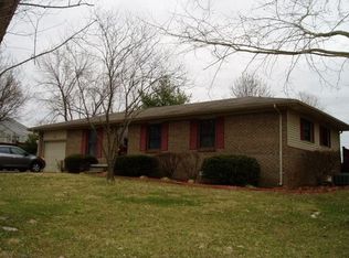 932 Witt Rd, Bowling Green, KY 42101