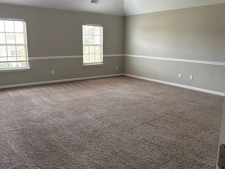 2213 Grandwood Ln — Photo 18