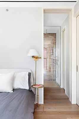 Rented by Compass | media 23