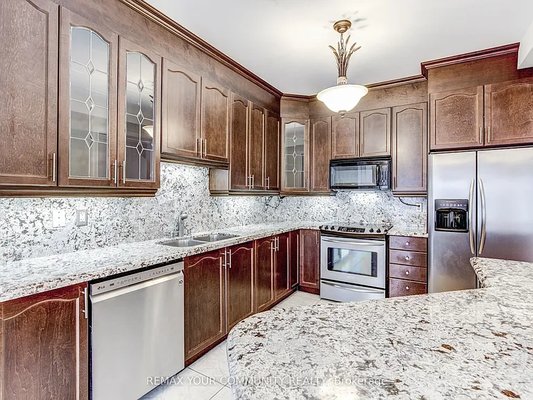 26 Yarden Dr — Photo 11