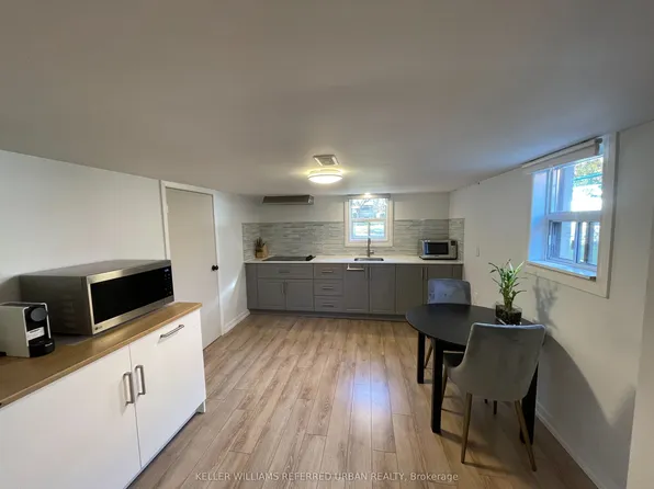 7 Ashmore Ave, Toronto, ON M8Z 4C5