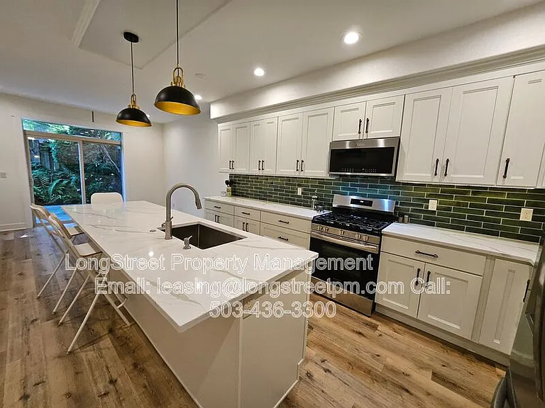 11819 SW 60th Ave — Photo 17