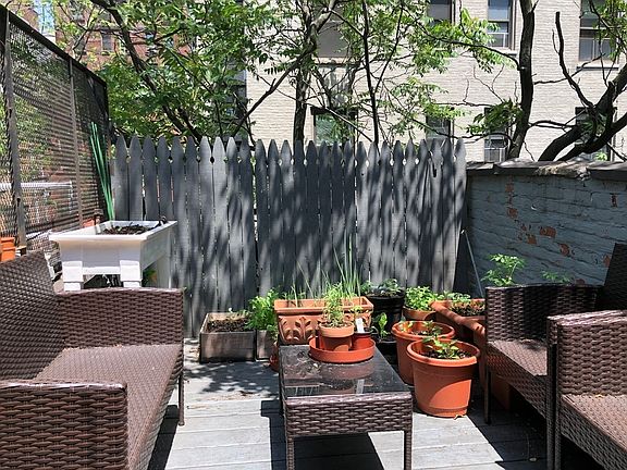4th image of 221 W 70th St APT 4A