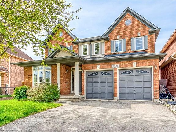 2nd image of 2290 Woodmont Cres