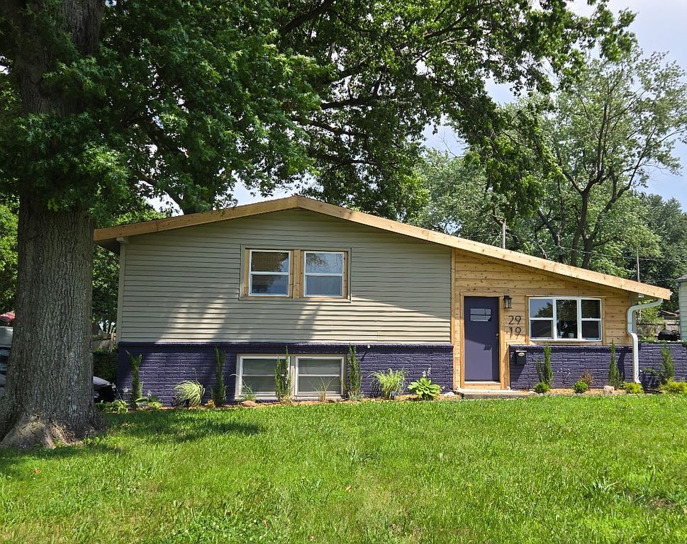 2919 S Westport Rd - Property Image
