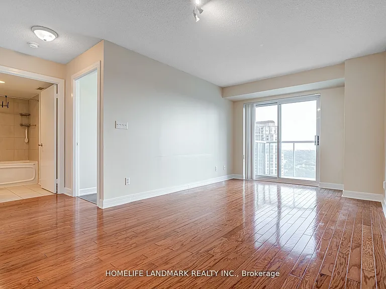 16 Harrison Garden Blvd #2508 — Photo 23
