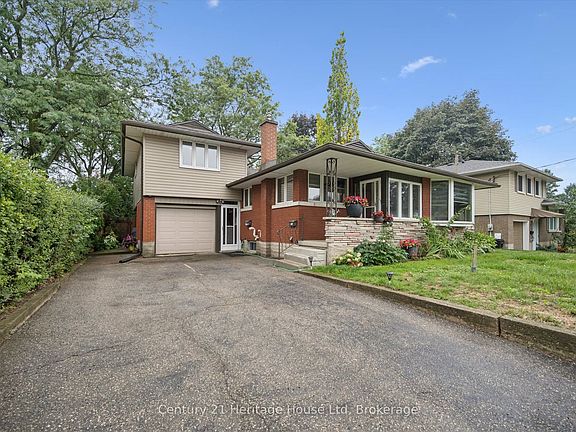 3rd image of 146 Cornell Ave