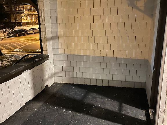 3rd image of 3314 Carlisle Ave #1