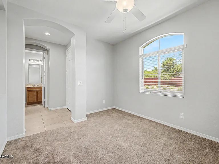 2511 S Entwistle St — Photo 13