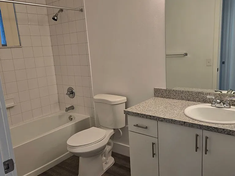 The Mirage Apartments — Photo 19