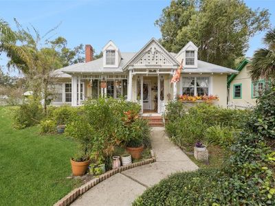 1021 E 3rd Ave, Mount Dora, FL, 32757