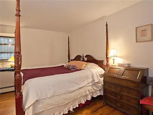 Sold by Avenue Sotheby's International Realty | media 10