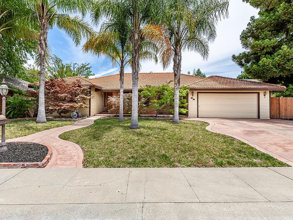 1st image of 42 Princeville Cir