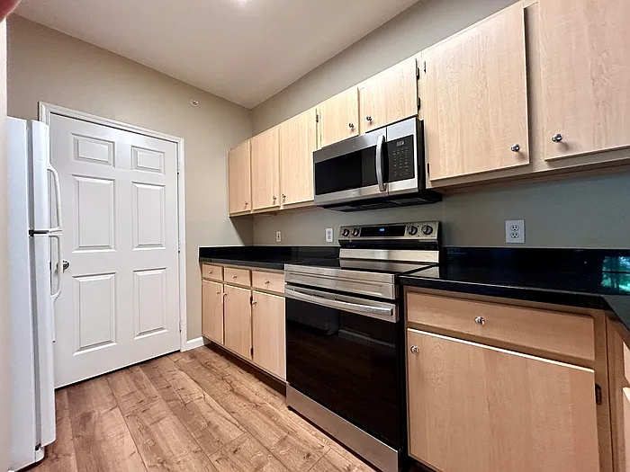 701 Gibson Dr #1721 — Photo 7