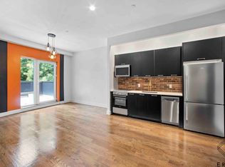 101 Varet St #3C, Brooklyn, NY 11206