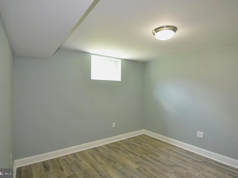 17312 Amity Dr — Photo 25