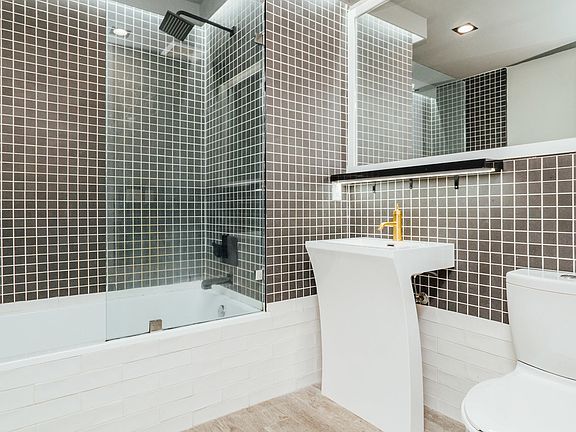 2nd image of 690 Bushwick Ave #6