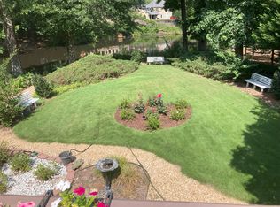 4042 Penhurst Dr, Marietta, GA 30062