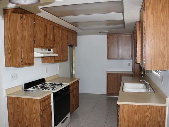 3rd image of 27219 El Puente St