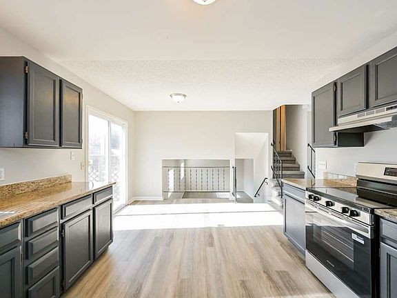 4th image of 17966 E Utah Pl #2