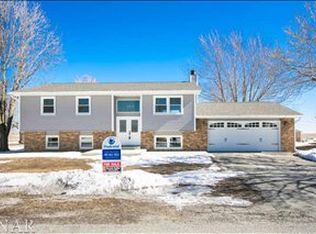 107 Sunrise Dr, Lexington, IL 61753
