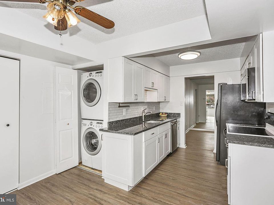 1st image of 10200 Bushman Dr APT 103