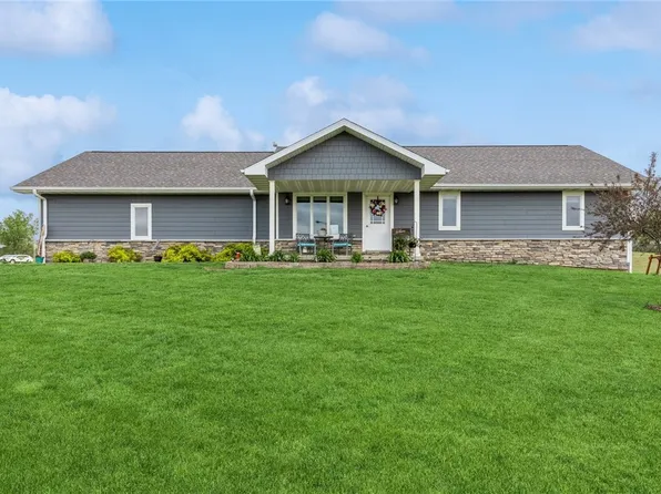 1004 15th St, Guthrie Center, IA 50115