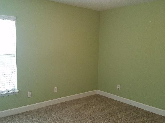 2nd image of 209 Clear Creek Ct