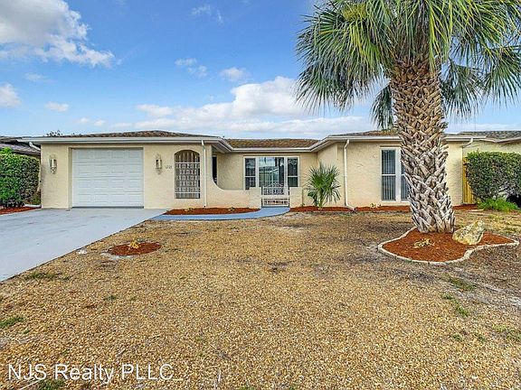 4th image of 1203 Maybury Dr