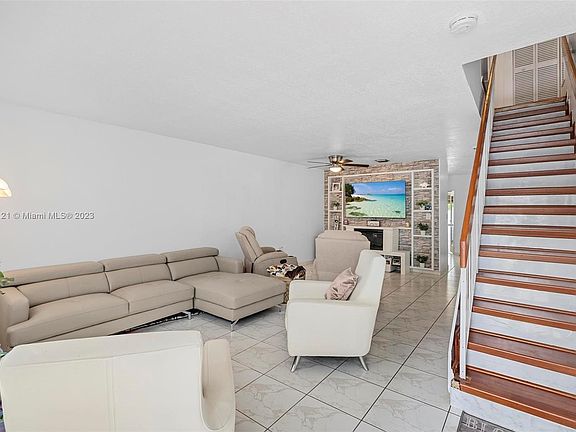 5th image of 80 NW 116th Pl APT 3