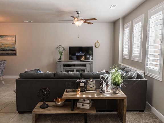 4th image of 438 Stone Mountain Dr #43