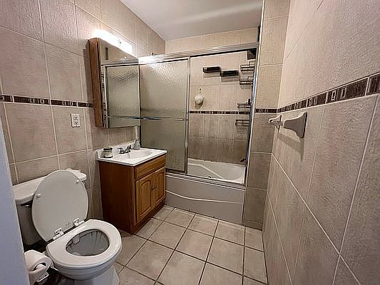 5th image of 24 Lawton St APT 2A