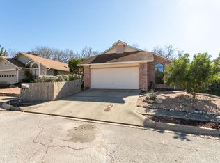 102 Aspen Dr N, Kerrville, TX 78028