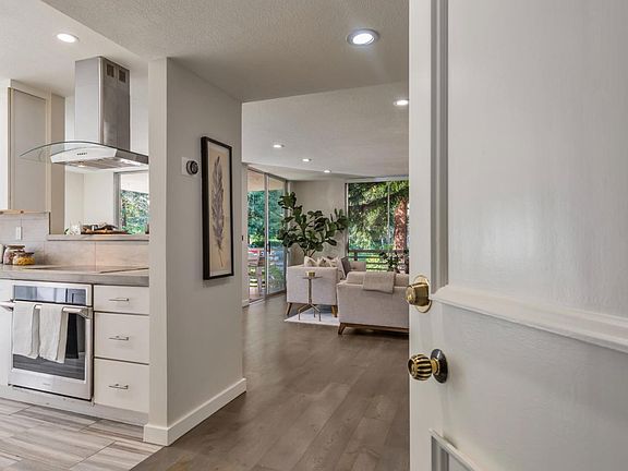 5th image of 1100 Sharon Park Dr APT 21