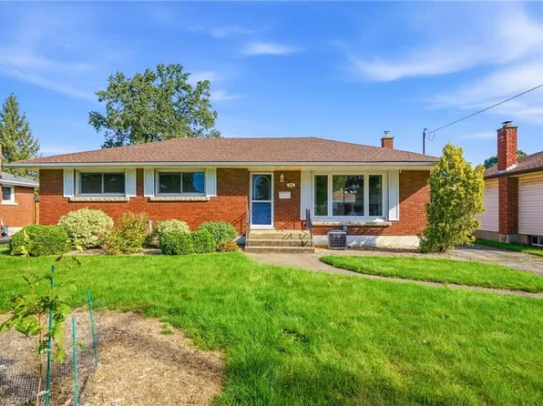 34 Beverly Cres, Welland, ON L3C 3P8