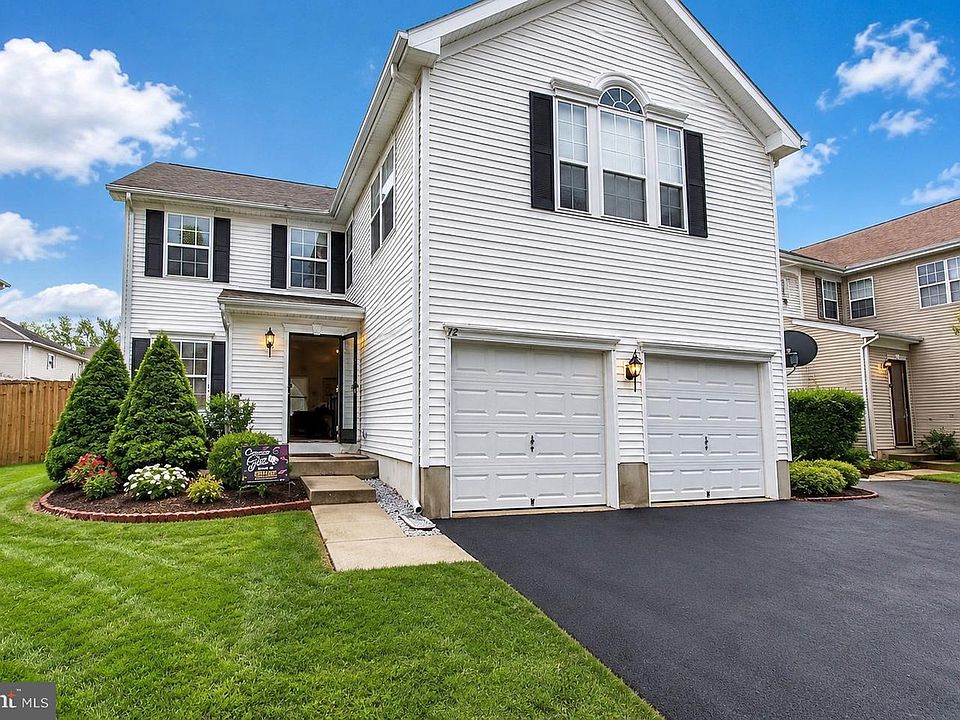 1st image of 12 Durham Dr