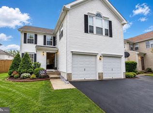 12 Durham Dr, Columbus, NJ 08022